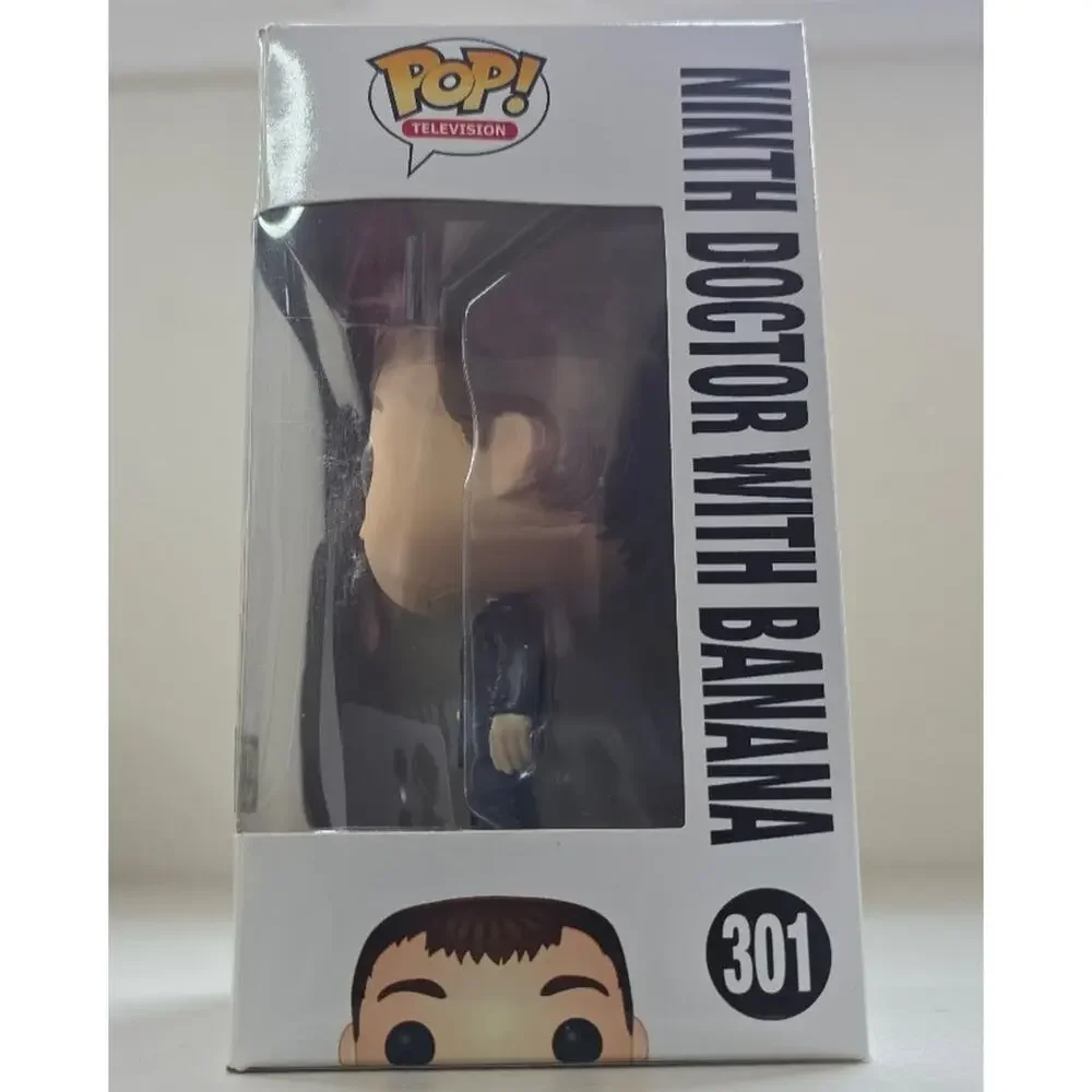 Funko Pop 9th Doctor with Banana Hot Topic Exclusive Doctor Who #301 Vaulted - Picture 3 of 6